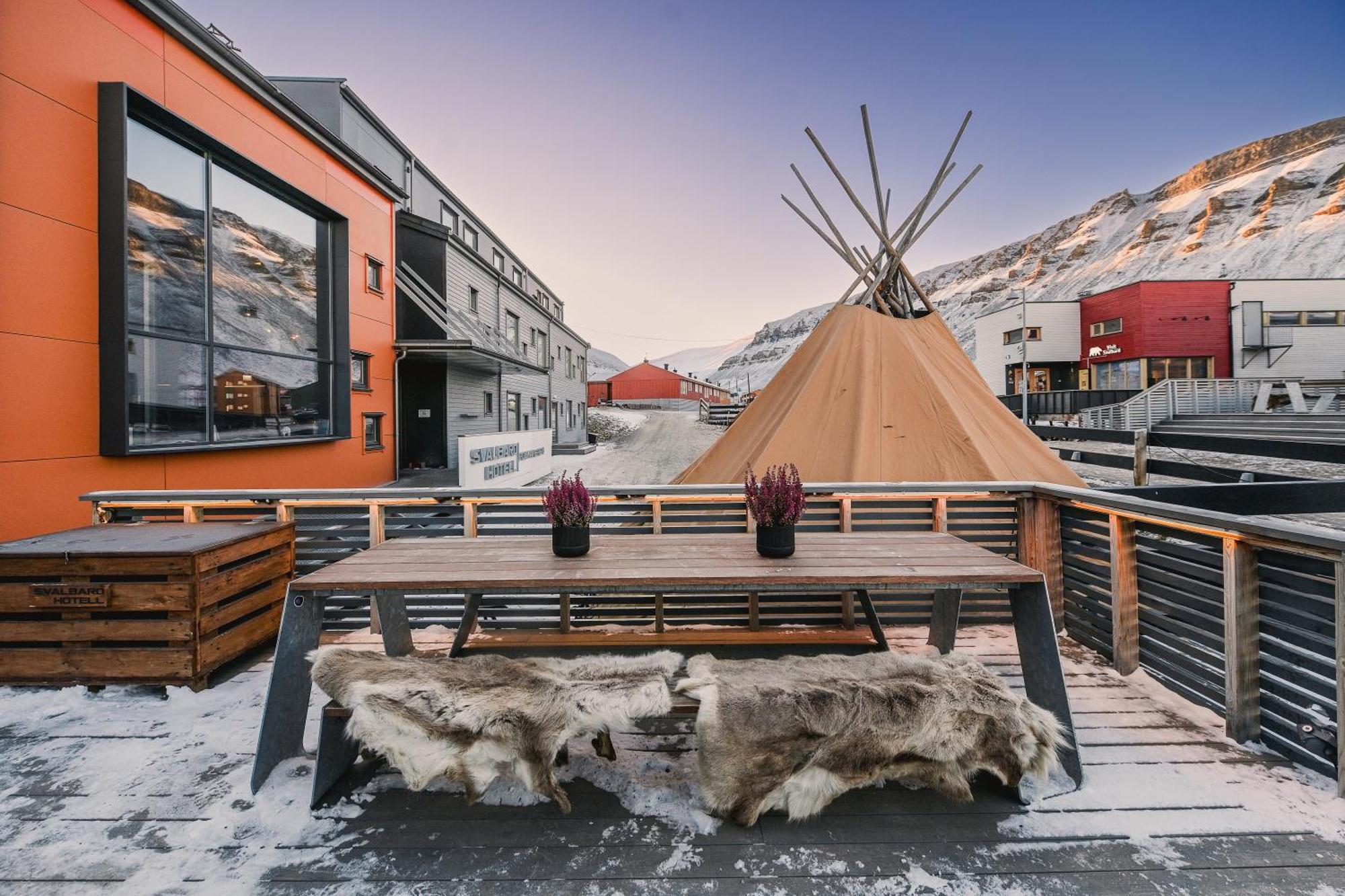 Svalbard Hotell | Polfareren Longyearbyen Exteriér fotografie