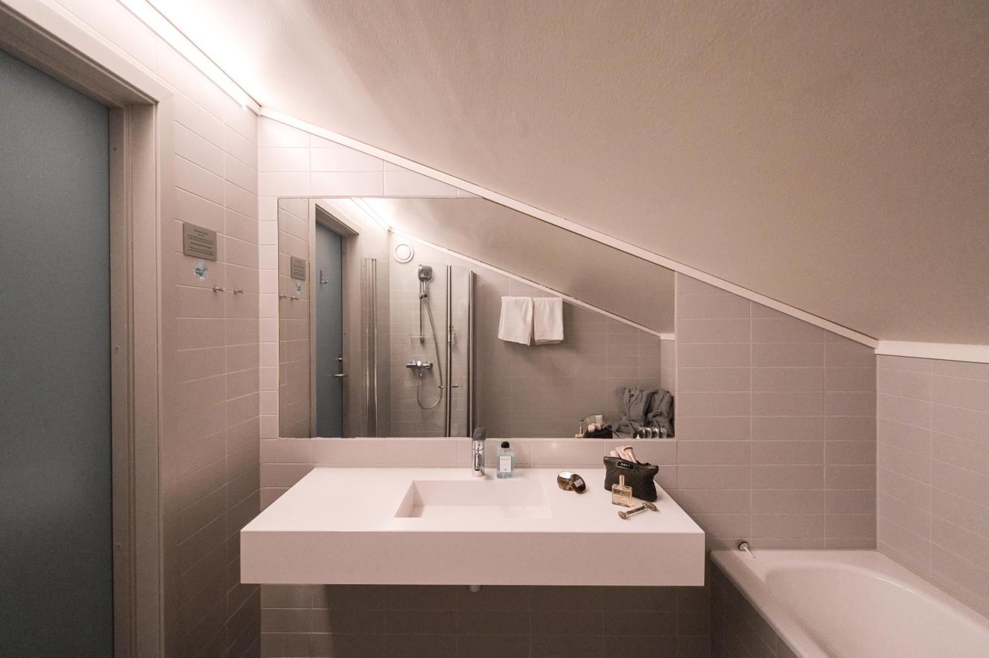 Svalbard Hotell | Polfareren Longyearbyen Exteriér fotografie