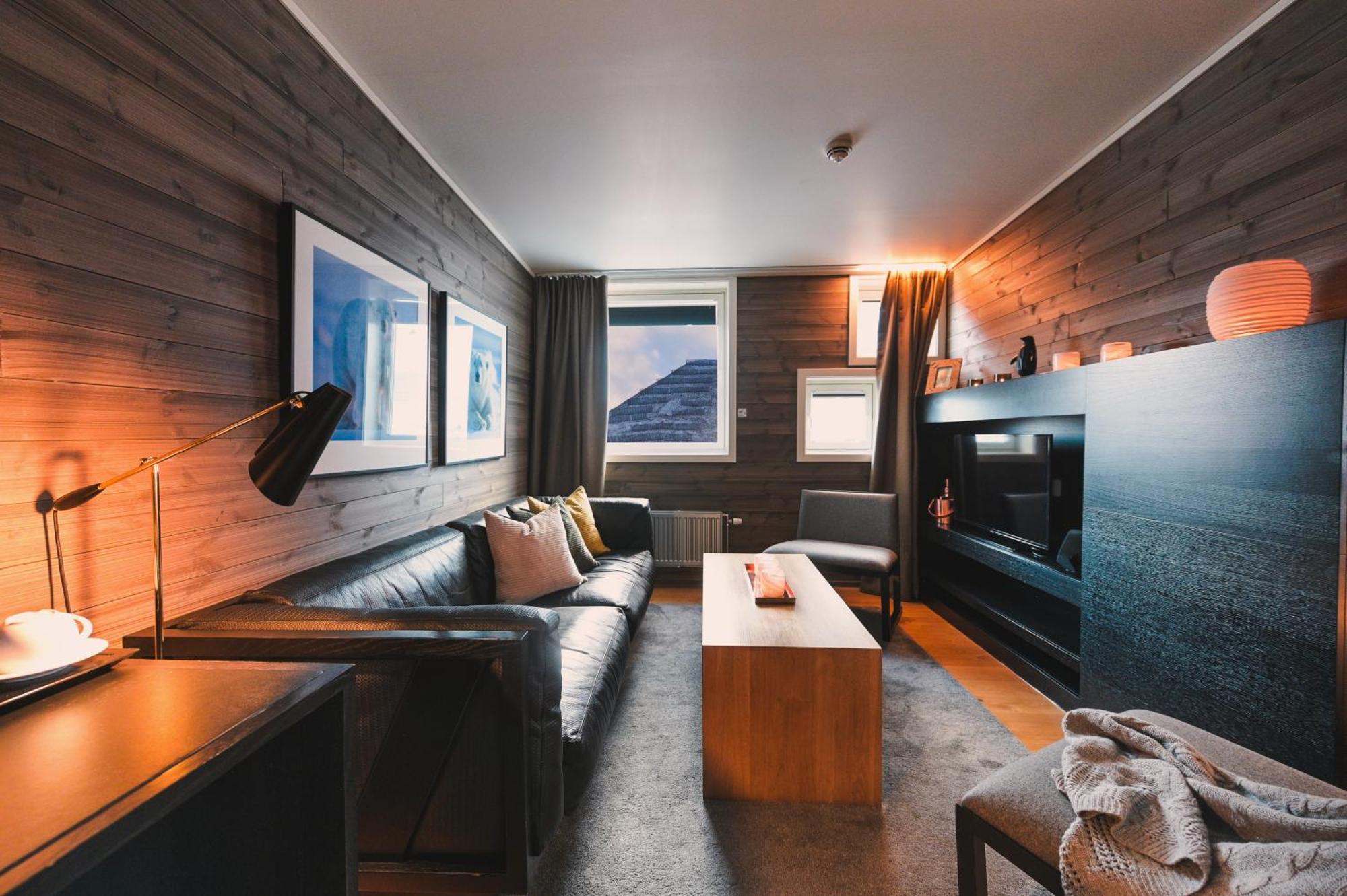 Svalbard Hotell | Polfareren Longyearbyen Exteriér fotografie