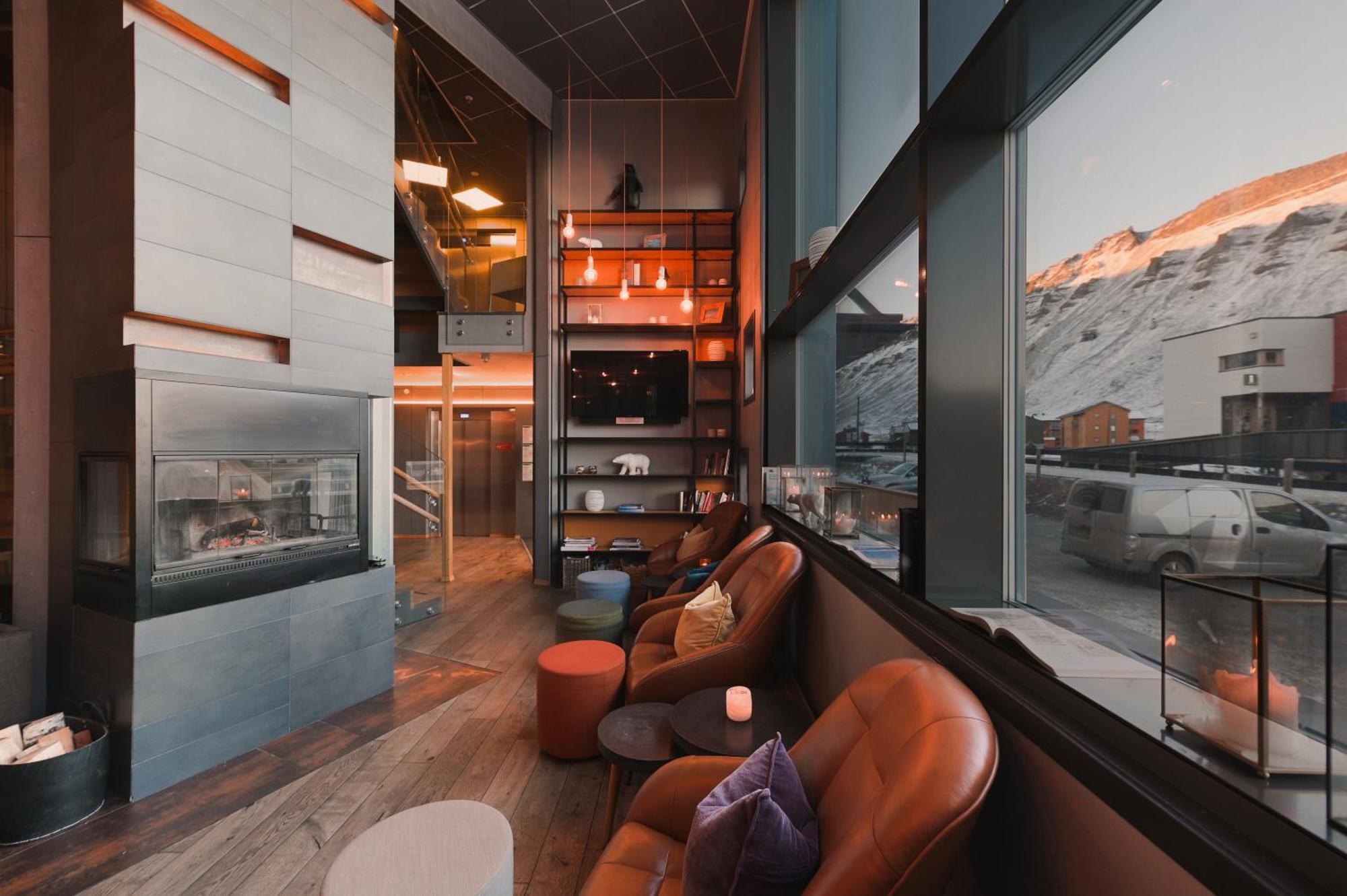 Svalbard Hotell | Polfareren Longyearbyen Exteriér fotografie
