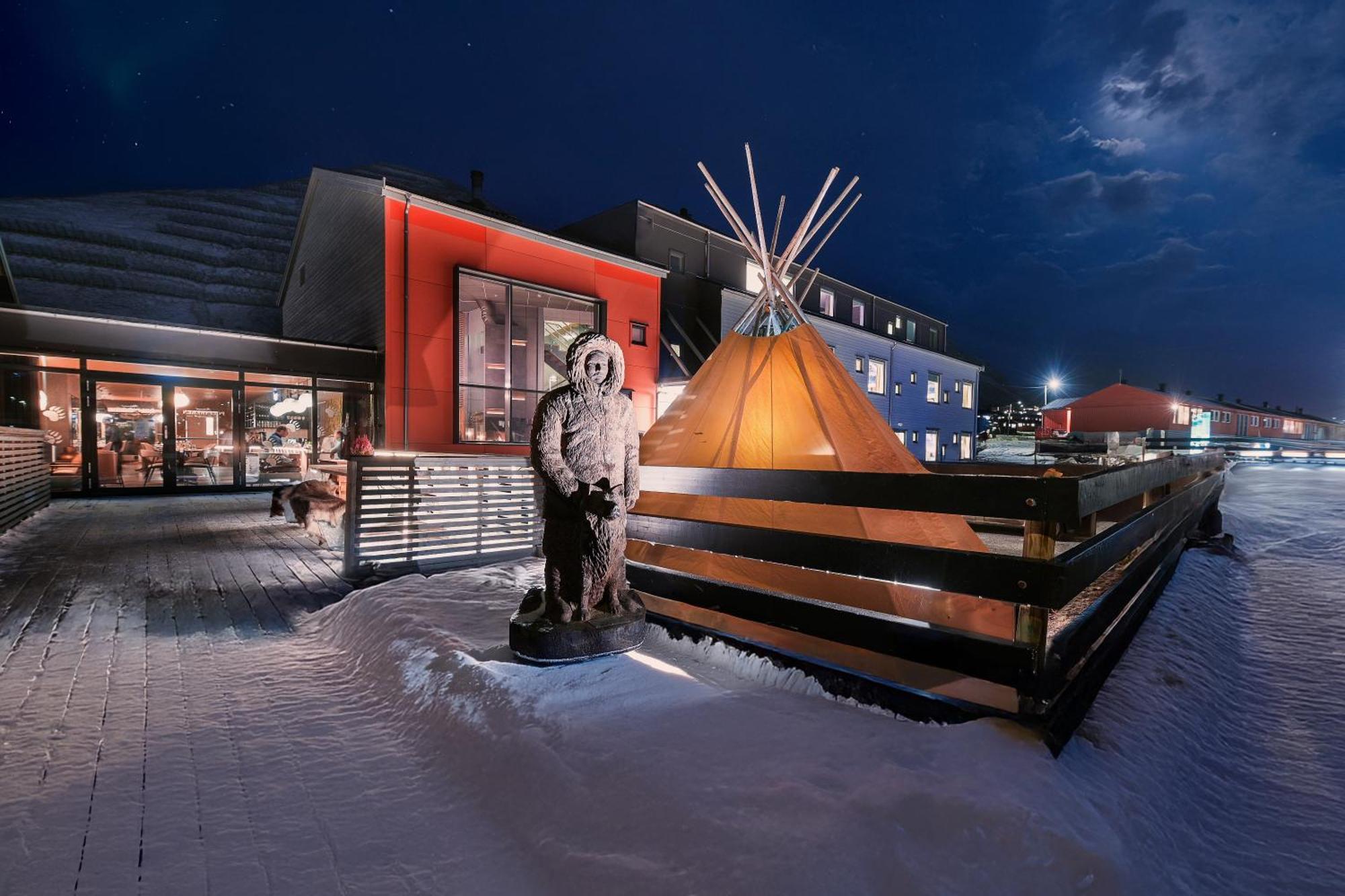 Svalbard Hotell | Polfareren Longyearbyen Exteriér fotografie