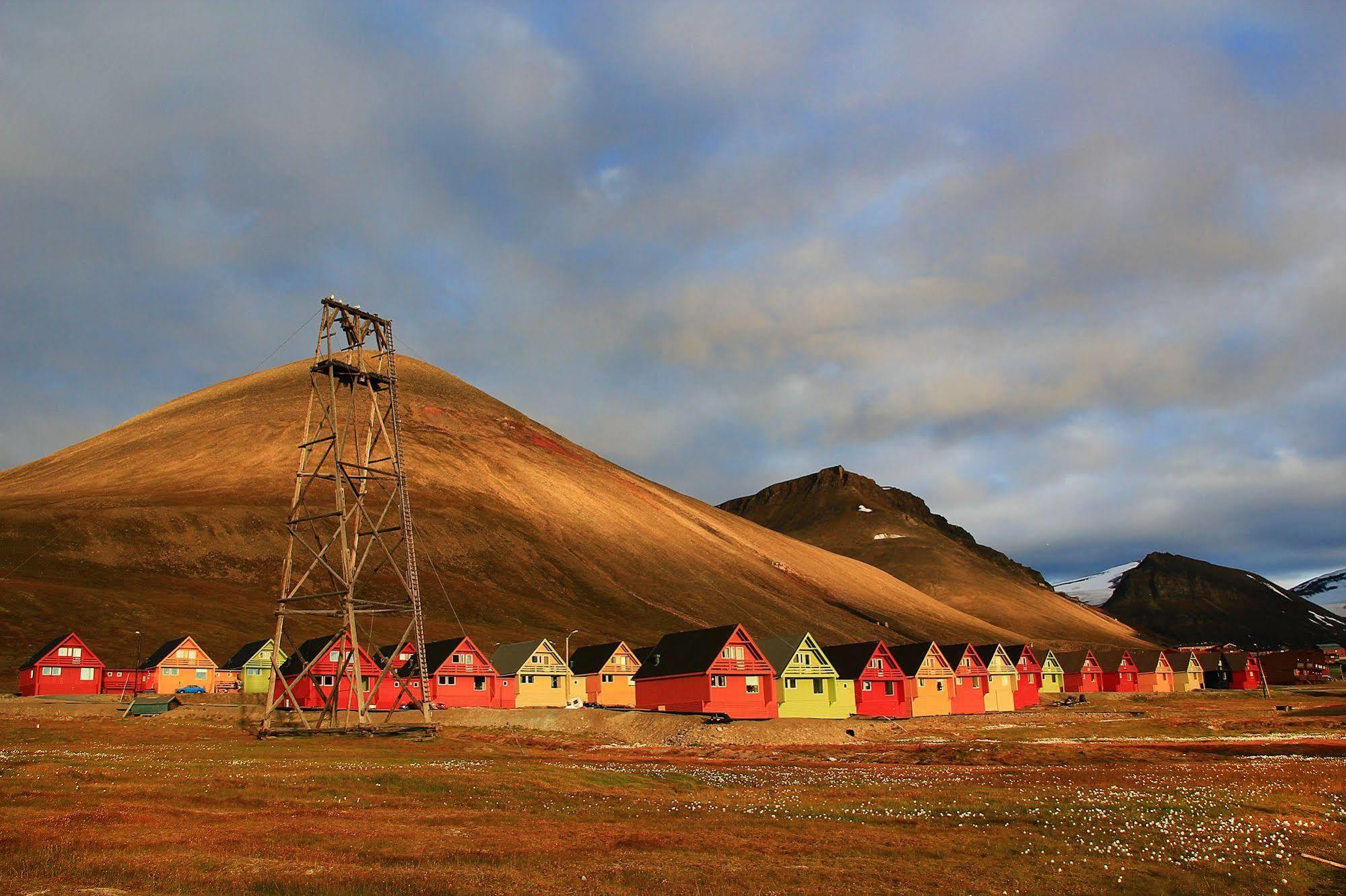 Svalbard Hotell | Polfareren Longyearbyen Exteriér fotografie