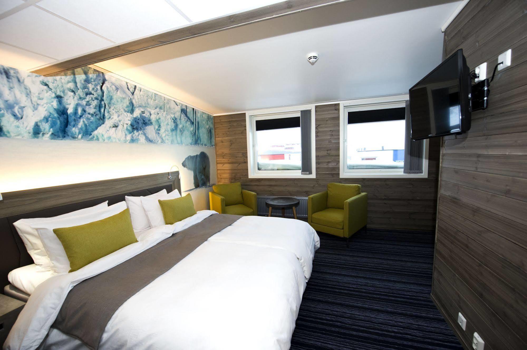Svalbard Hotell | Polfareren Longyearbyen Exteriér fotografie